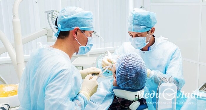 Установка имплантата