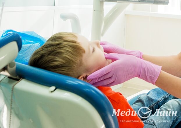 Выравнивание зубов ребенка пластинками
